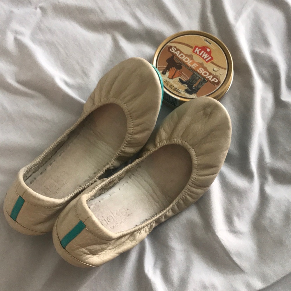 Cream tieks with saddle soap